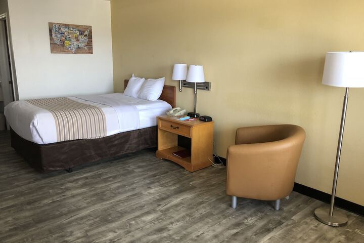 Room 18 of 44