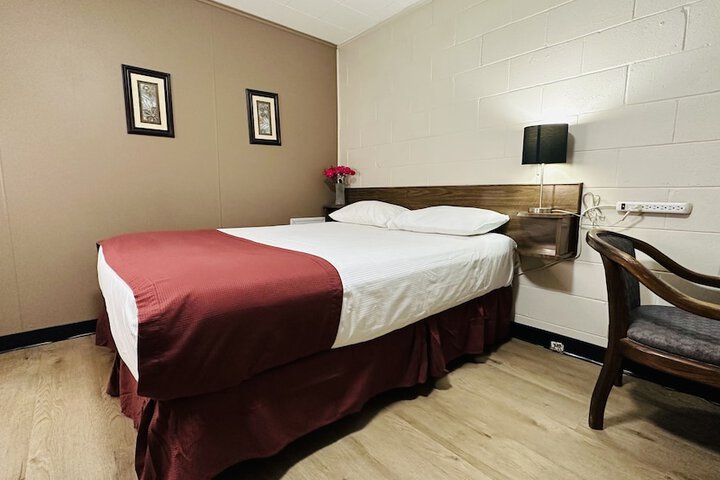Room 78 of 132