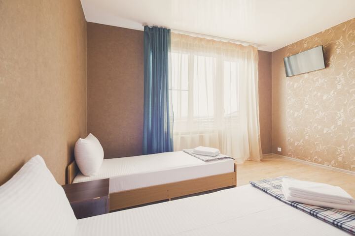 Room 9 of 34