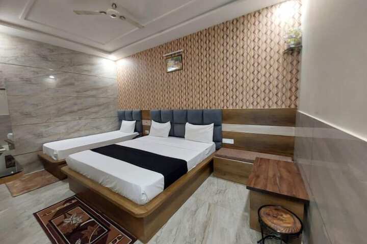 Room 36 of 107