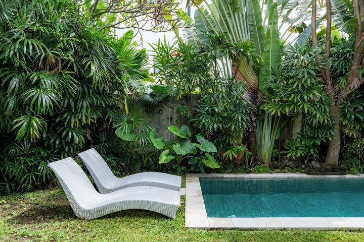 Pool 22 of 28