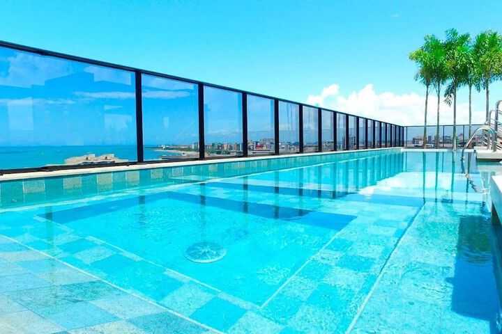 Pool 124 of 217