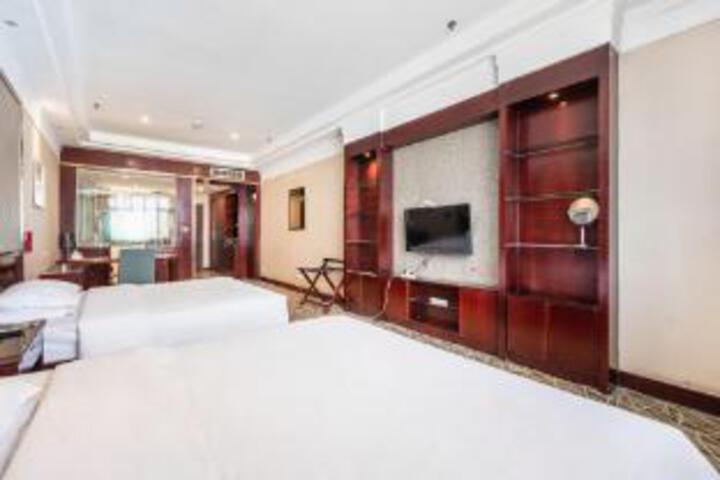 Room 22 of 23