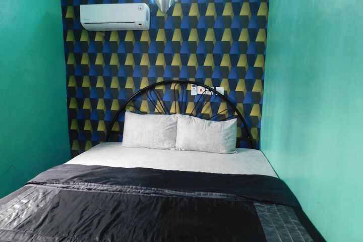 Room 7 of 20