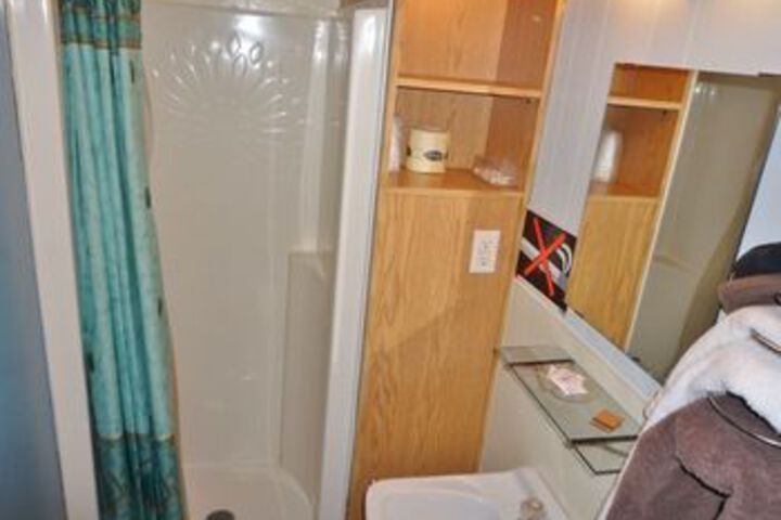 Room 7 of 48