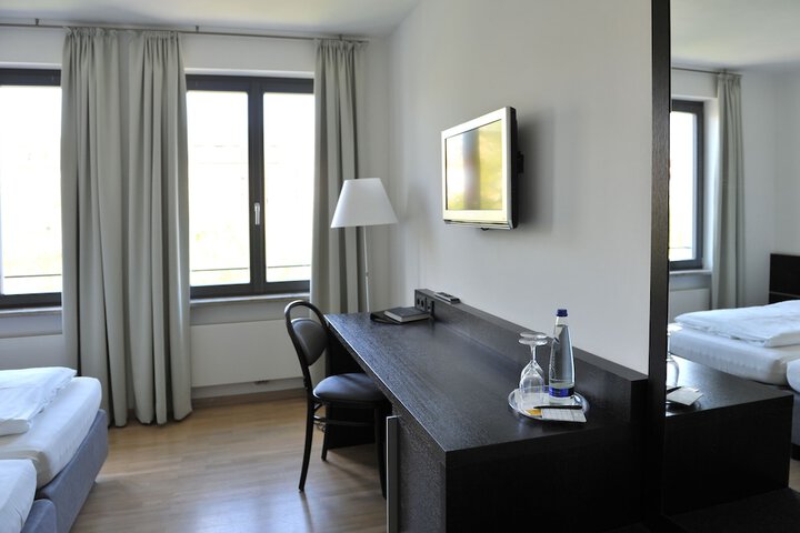 Room 15 of 43