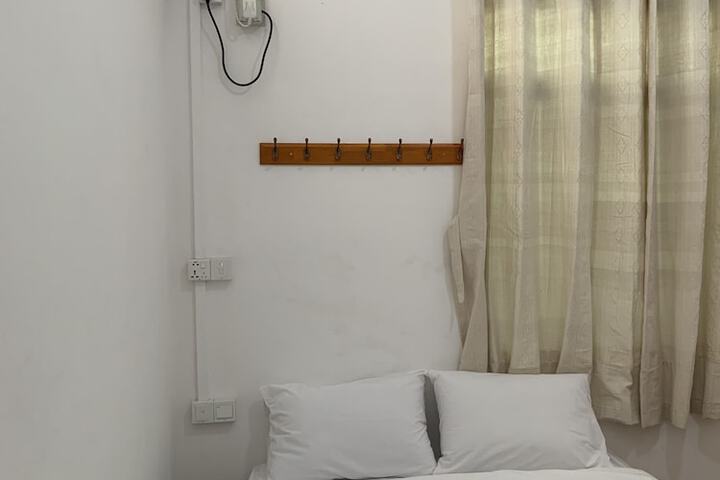 Room 3 of 5