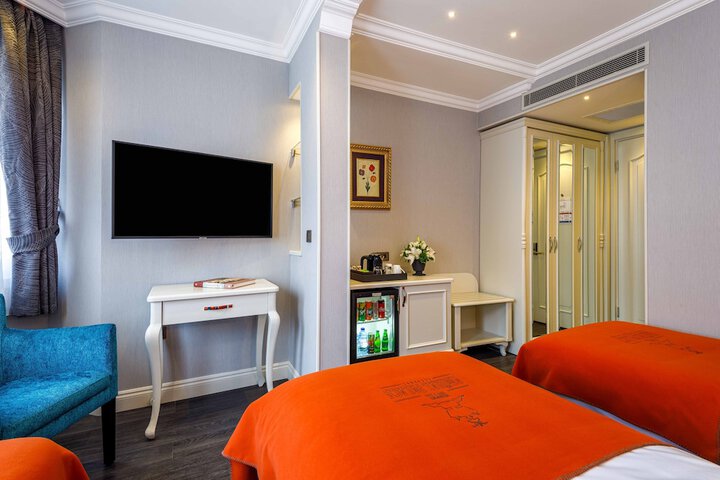 Room 42 of 130