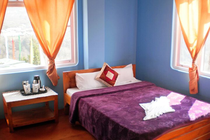 Room 4 of 14