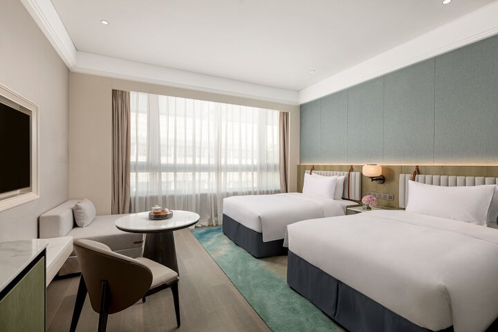 Room 5 of 41