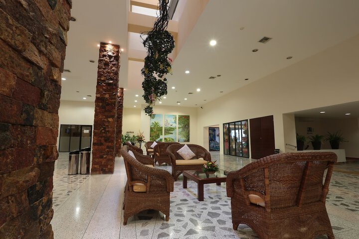 Lobby Photos