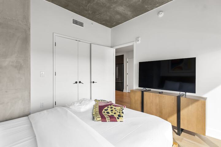 Room 126 of 860