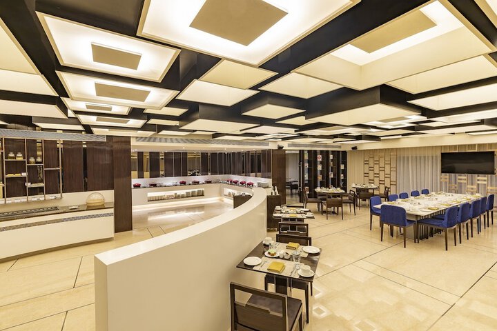 Dining Photos