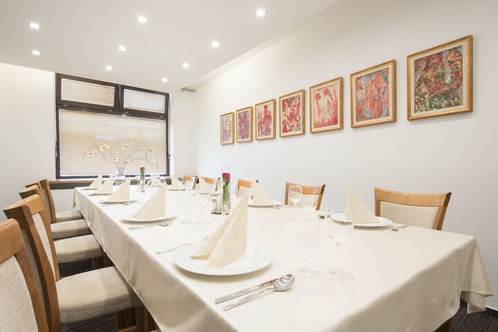 Dining 45 of 64