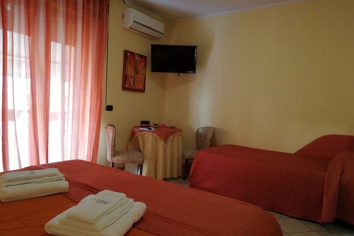 Room 15 of 66