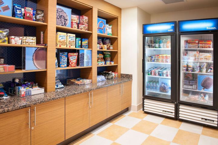 Snack bar