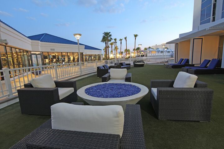Terrace/Patio 67 of 70