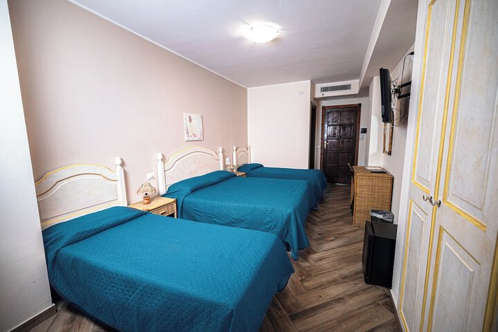 Room 14 of 41