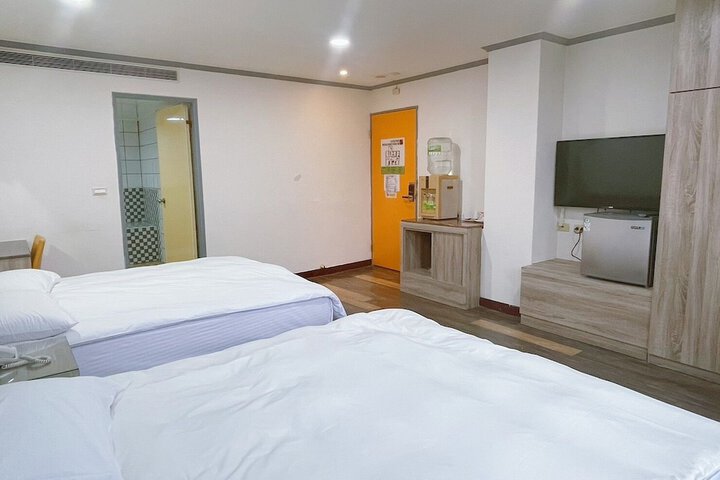 Room 9 of 31