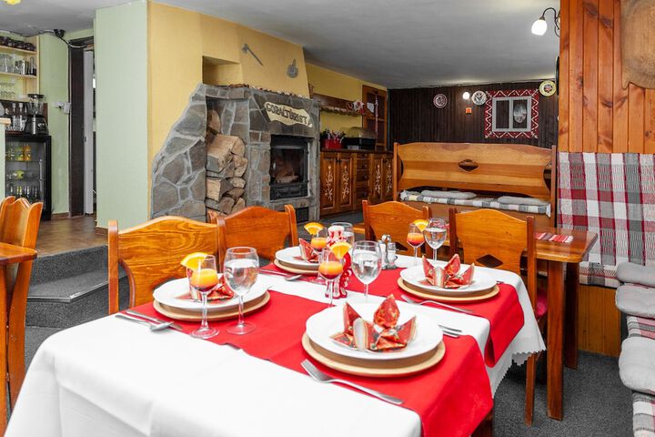 Dining Photos