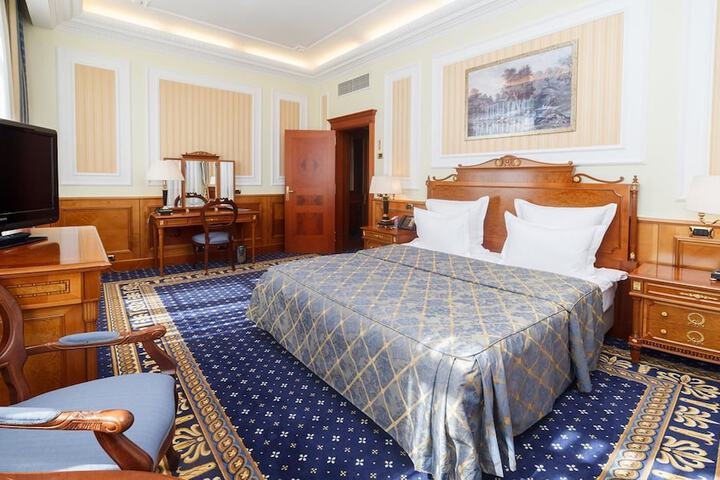Room 20 of 65