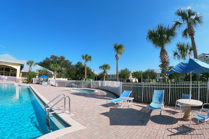 Pool 44 of 62
