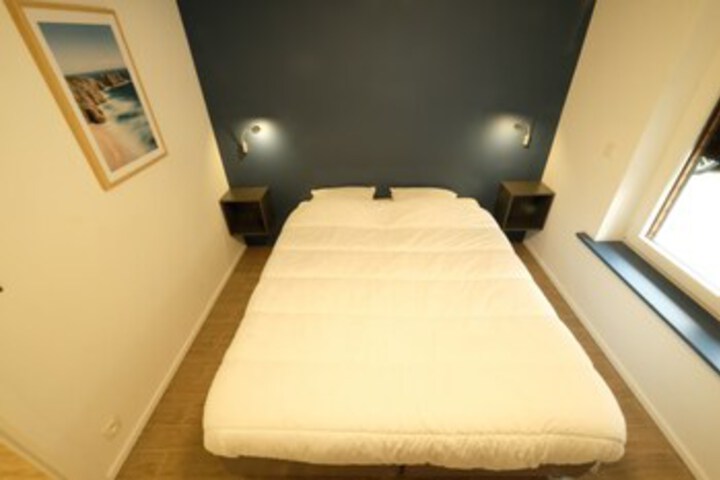 Room 14 of 28