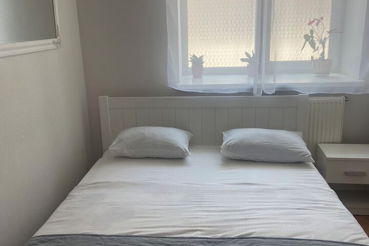 Room 30 of 68