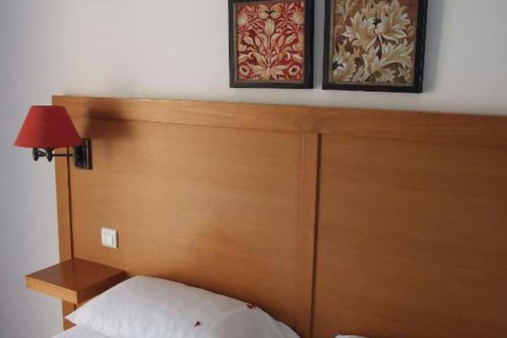 Room 13 of 46