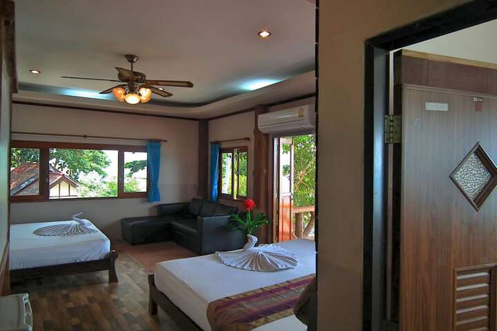 Room 19 of 160