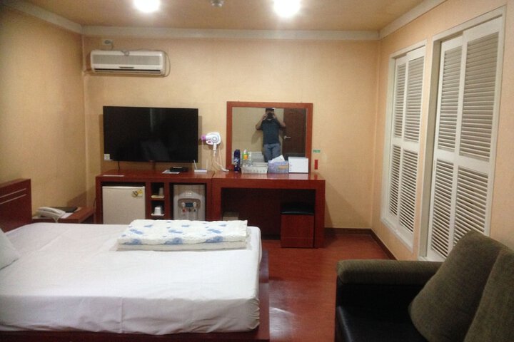 Room 17 of 50