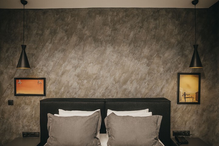 Room 15 of 67