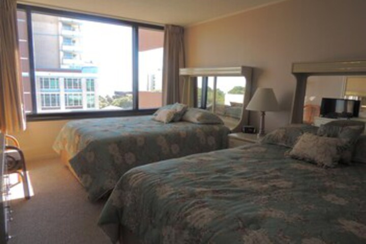 Room 34 of 35