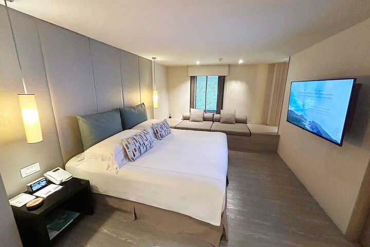 Room 15 of 86