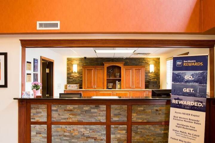 Guest Lobby