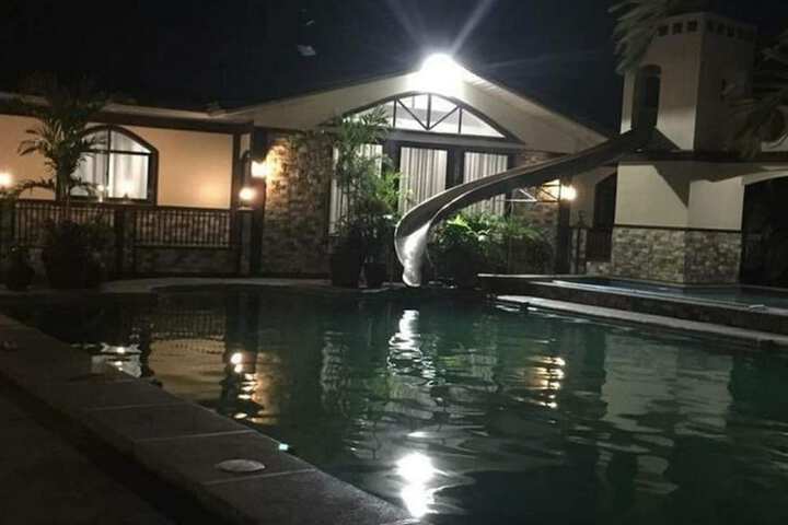 Pool 25 of 41