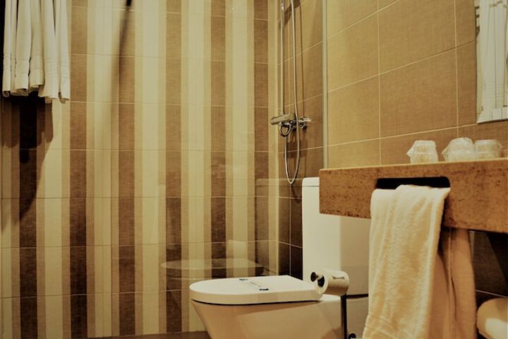 Bath Interior