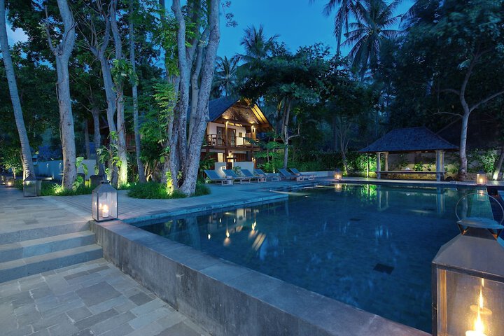 Pool 50 of 72