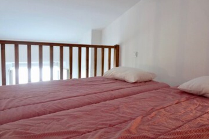 Room 20 of 28