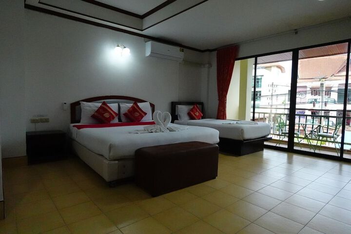 Room 25 of 78