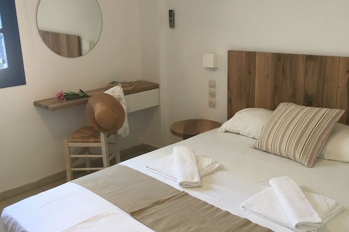 Room 3 of 125