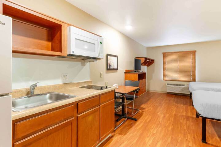 Studio with Double Bed (4 of 16)