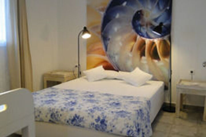Room 10 of 39