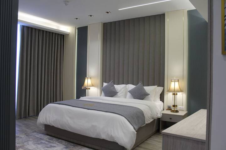 Room 8 of 42