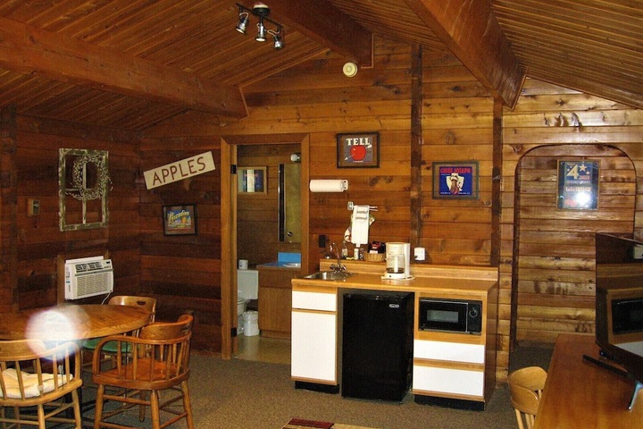 Breakfast/Coffee Service 34 of 48