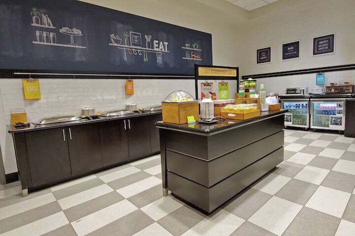 Breakfast area