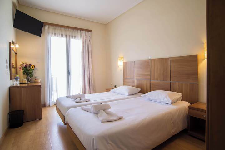 Room 5 of 29