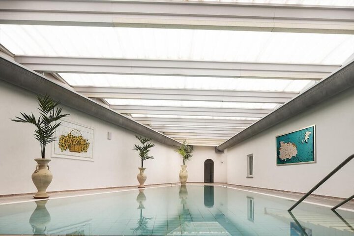 Hotel with Pool