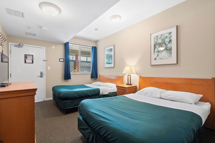 Room 3 of 83