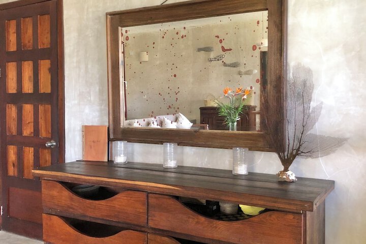 Room 17 of 38